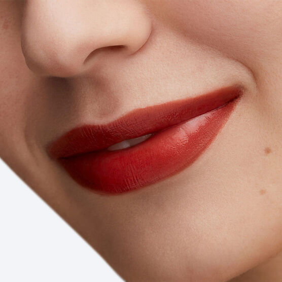 MAC        LUSTRE        LIPS LOCAL